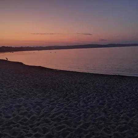 Petit Bonheur Au Carcans